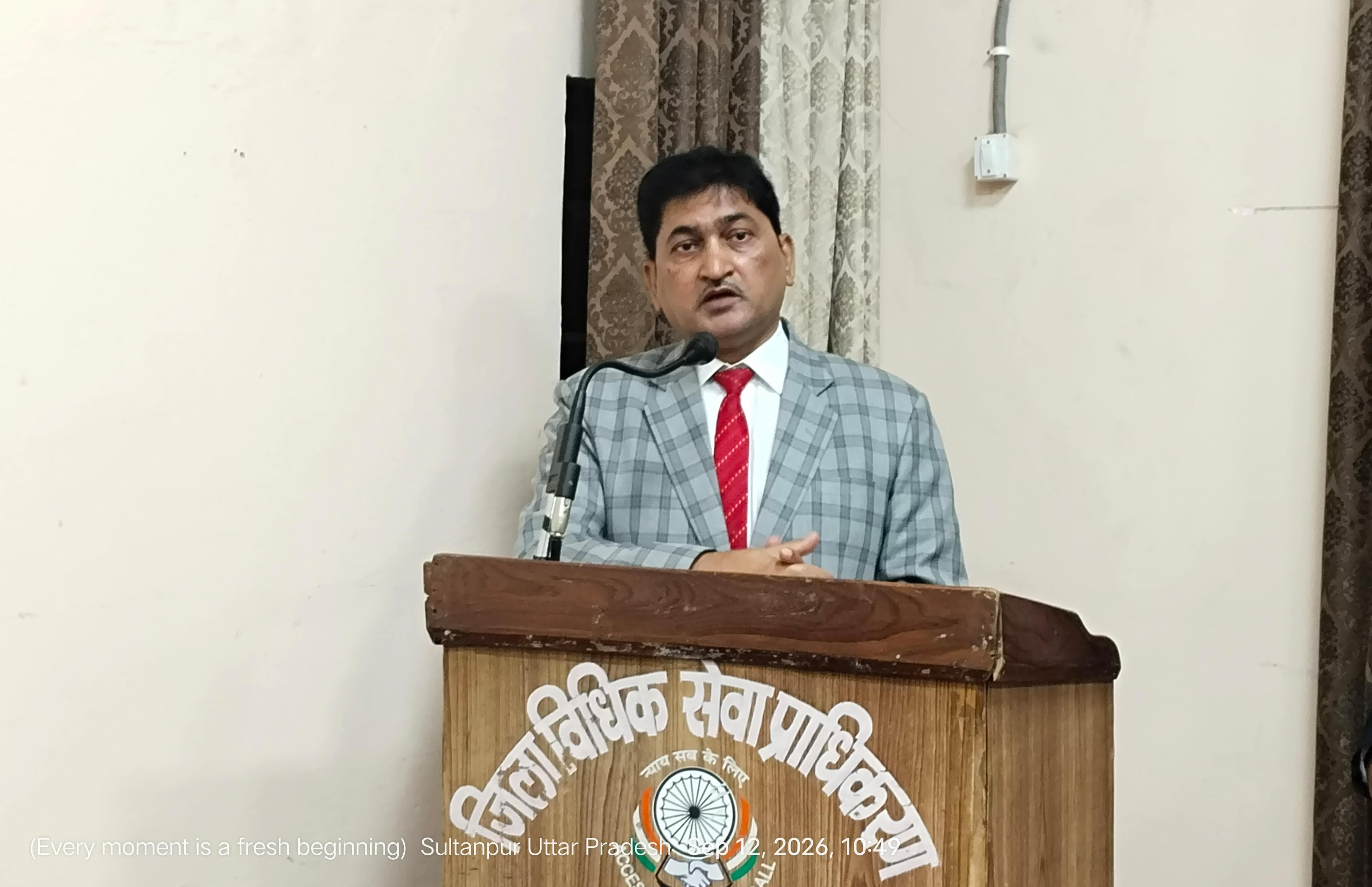 राष्ट्रीय लोक अदालत को लेकर जिला जज का संबोधन, कहा - समझौते से ही घटेगा कोर्ट का बोझ, सभी विभाग दें सहयोग