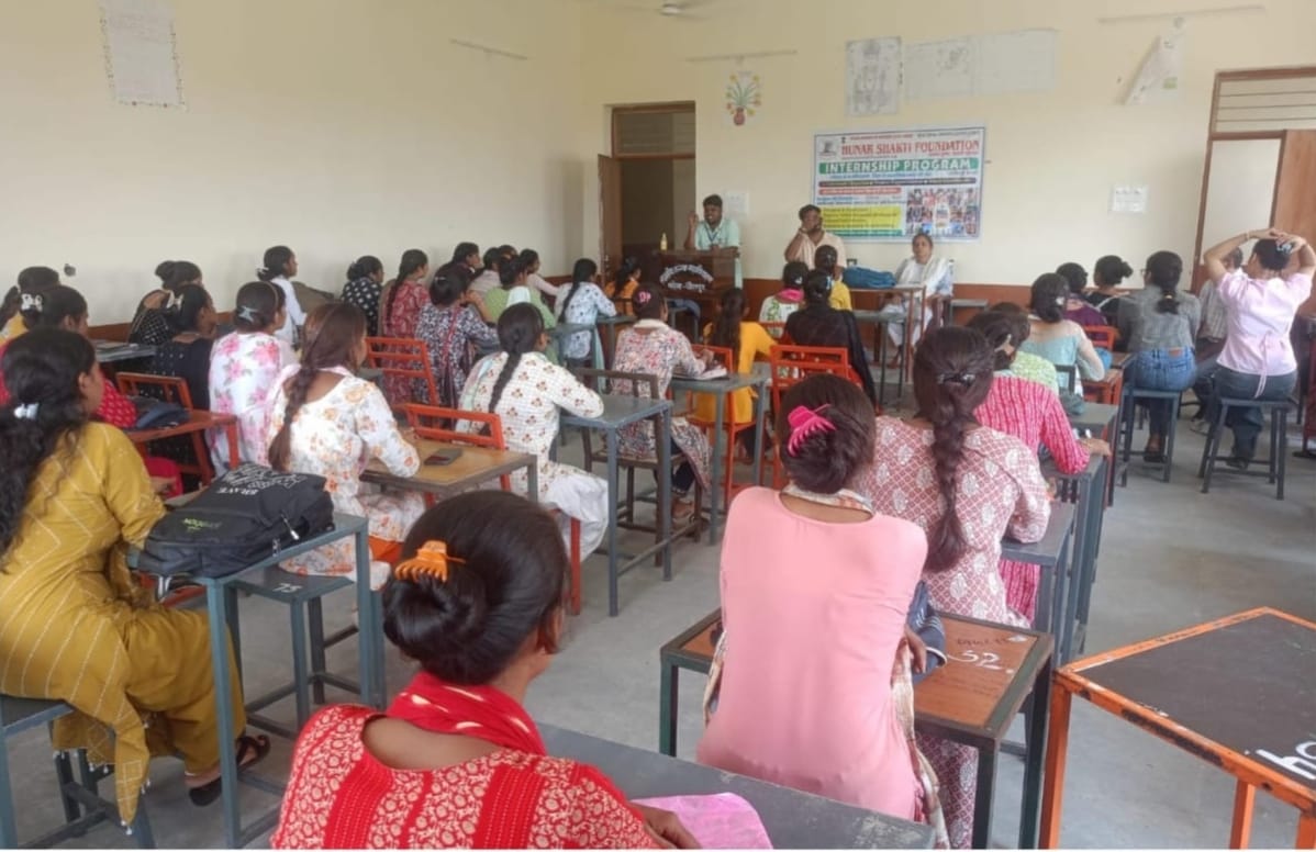 राजाखेड़ा में स्किल डेवलपमेंट कार्यशाला का हुआ आयोजन